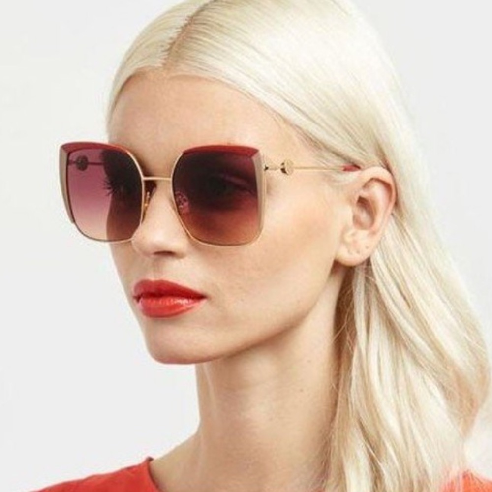 ❤️Carolina Herrera Sunglasses, New 195
